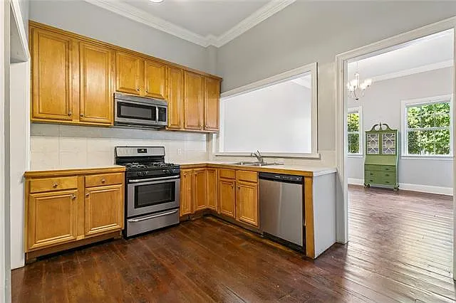 4 bed, 2.0 bath, 1624 sqft, $2,800 — Photo 4