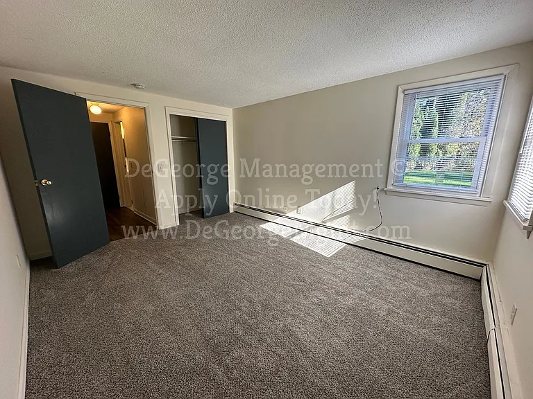 Walworth Garden Apartments — Photo 18