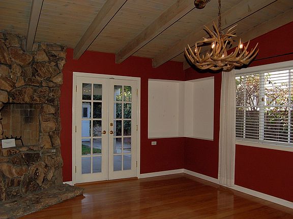 Large Dining Room perfect for entertaining-with fireplace!