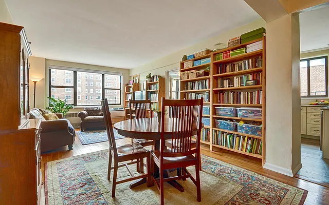 Sold by REMAX Distinguished Homes | media 20