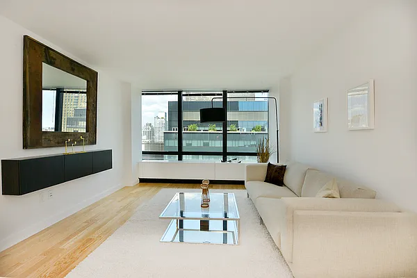 Rented by Solow Realty | media 5