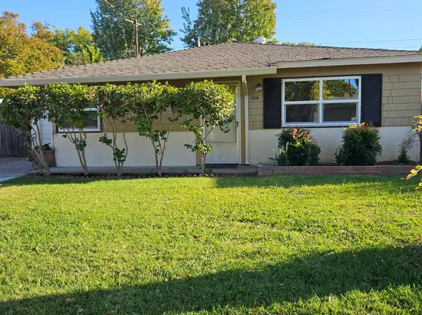 3220 Windsor Dr, Sacramento, CA 95864