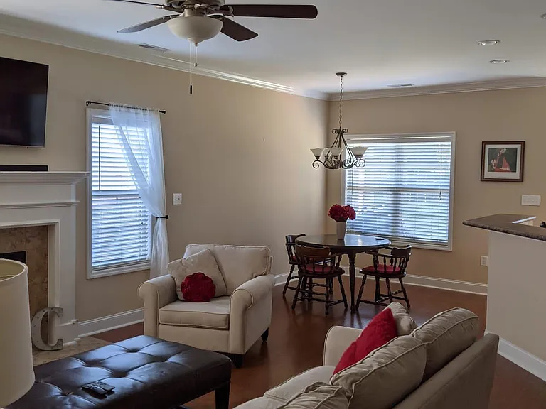 104 Chelsea Park — Photo 7