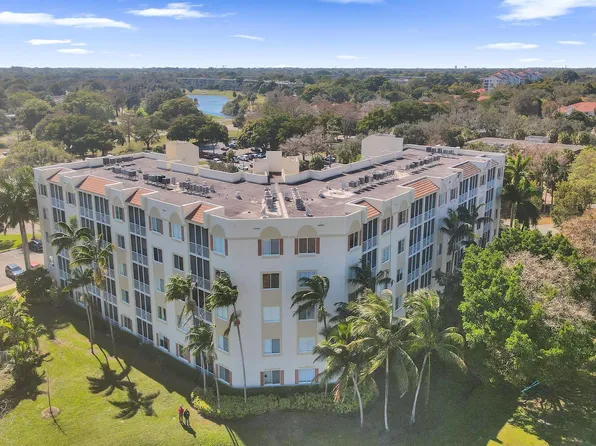 3600 Oaks Clubhouse Drive #408, Pompano Beach, FL 33069
