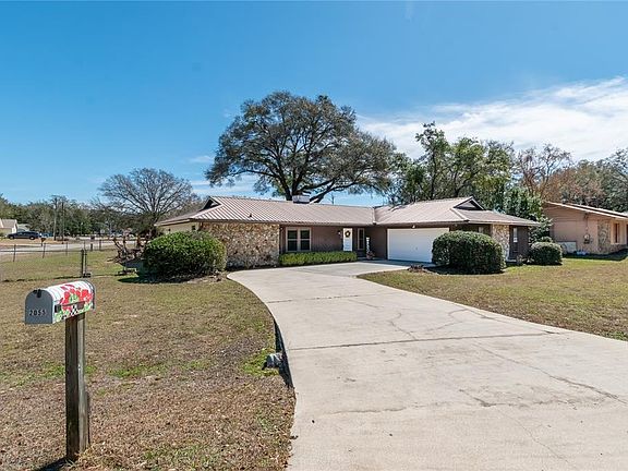 3rd image of 2055 SE 50th Ter