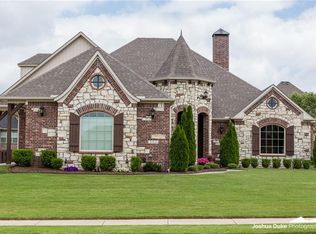 1954 Cherborg Ave, Springdale, AR 72764