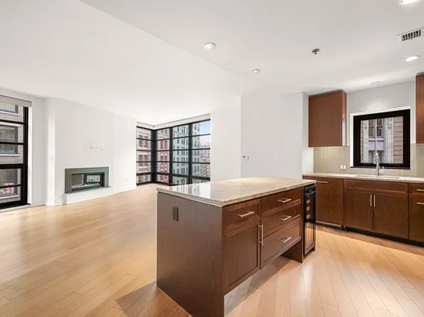 580 Washington St #702, Boston, MA 02111