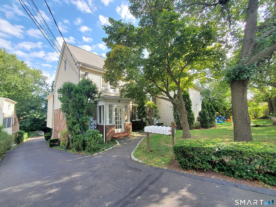 1 Rock Spring Rd