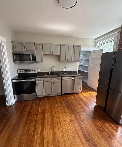 4131 Ballard Ave #2 — Photo 1