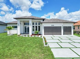 266 W Pine Valley Ln, Rotonda West, FL 33947