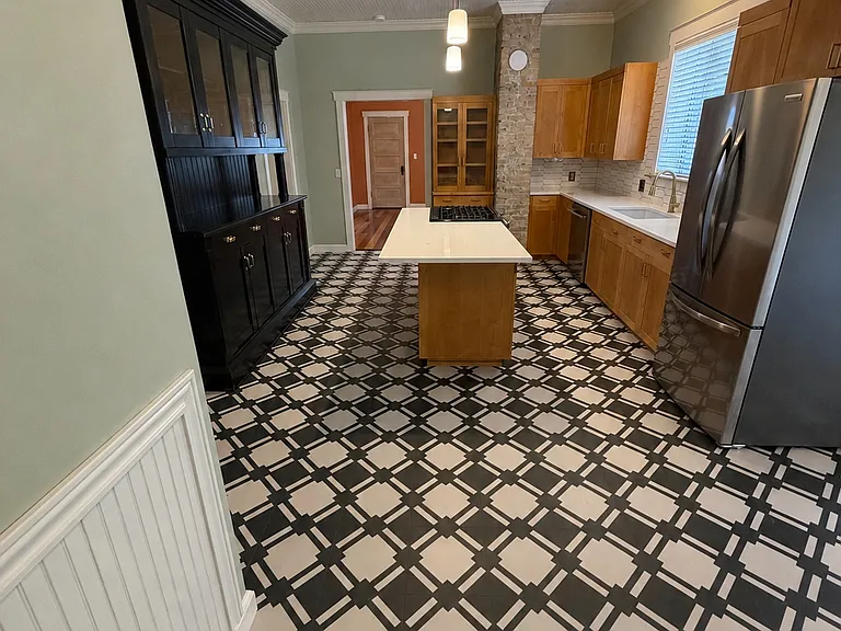 1122 E Westminster Ave — Photo 9