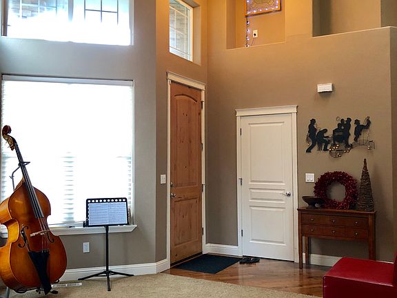 3rd image of 15704 NE 20th Pl