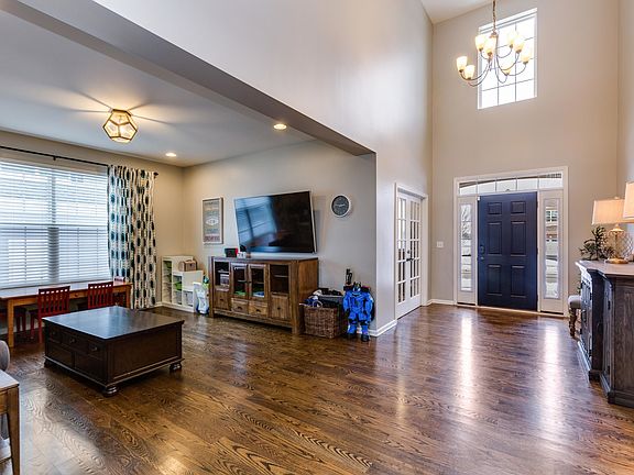 2nd image of 9804 Kelley Ln