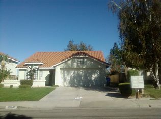 25040 Wintergreen Ct, Newhall, CA 91381