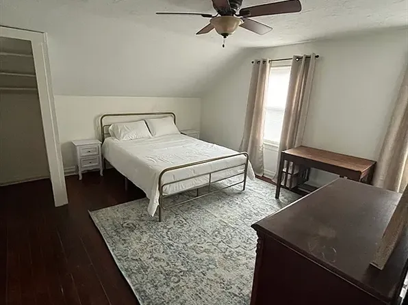 164 Chestnut St #2, New Bedford, MA 02740