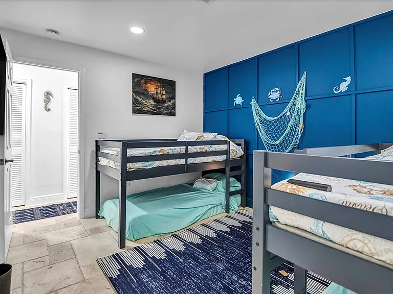 31 Lands End Ln — Photo 19