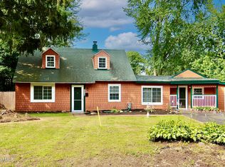 1114 Inner Dr, Schenectady, NY 12303