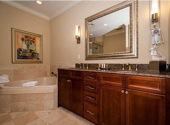 5th image of 10 Harbor Blvd #W1326