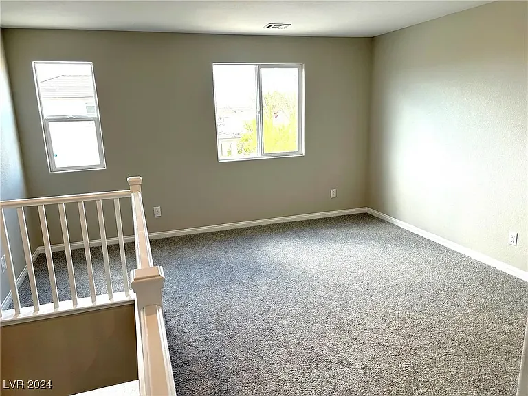 10334 Apefly St — Photo 15