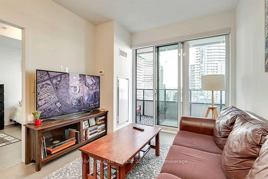 Building Photo - 20 Shore Breeze Dr #2205