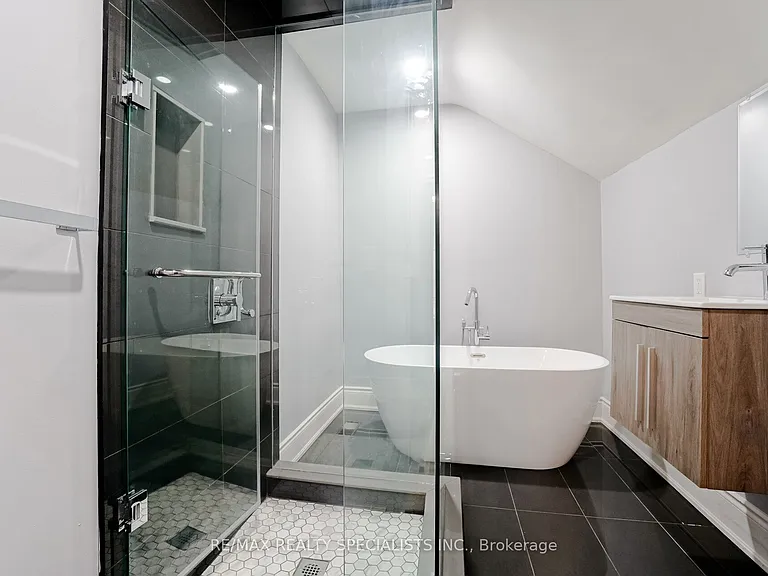 86 Mill St — Photo 8