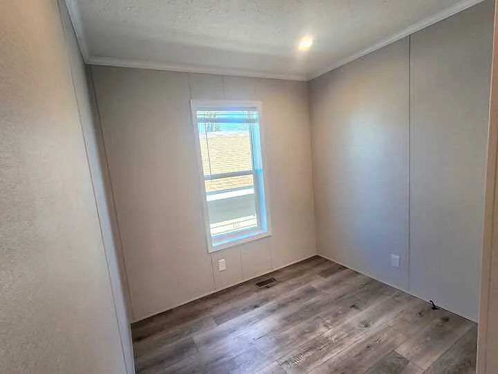 23 Thomas Ln #431 — Photo 13