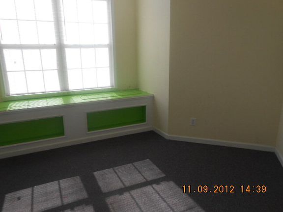 4th image of 2080 Indigo Dr