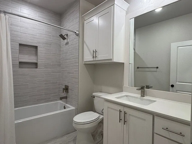 7035 Hillside Ave — Photo 8