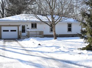 15011 David Ave, Grand Haven, MI 49417