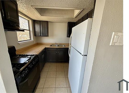 3rd image of 336 Victor St APT 4