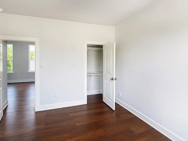 8132 Penrod St — Photo 14
