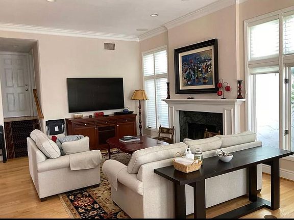 4th image of 769 Rockland Ln