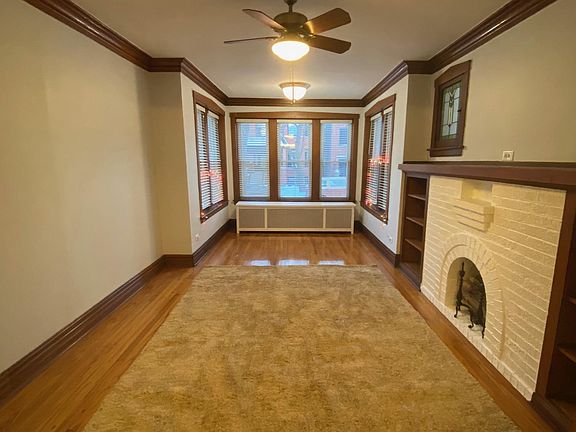 2nd image of 3818 N Oakley Ave #1