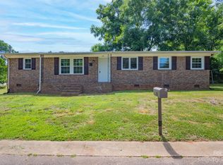1205 Singletary Ln, York, SC 29745