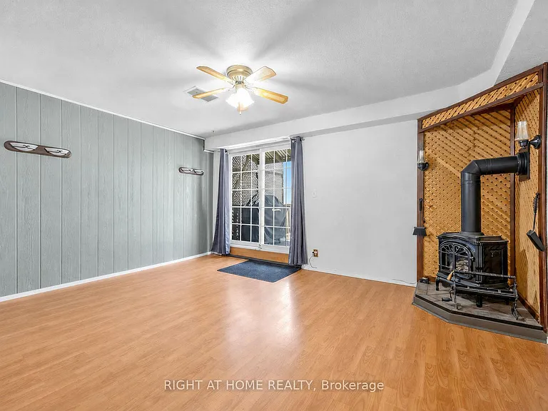 44 Westbourne Ave — Photo 18