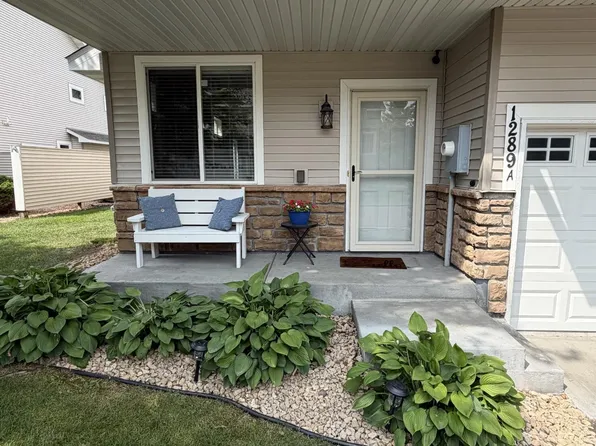 1289 County Road D Cir E #A, Maplewood, MN 55109