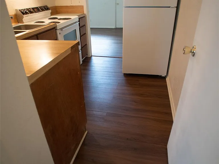 3000 Guadalupe St #208 — Photo 6