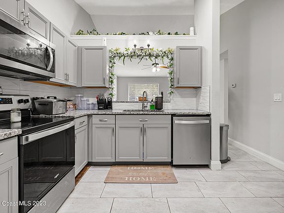 4th image of 1210 Shady Pines Ln