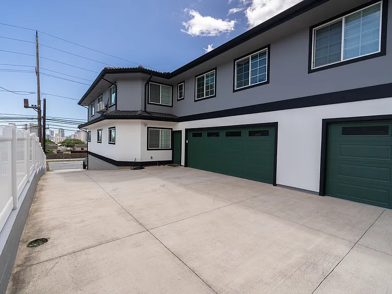 2240A Metcalf St — Photo 14
