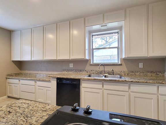 2nd image of 3608 Willowick Dr