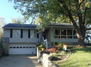 19481 Knollwood Dr, Lawrenceburg, IN 47025