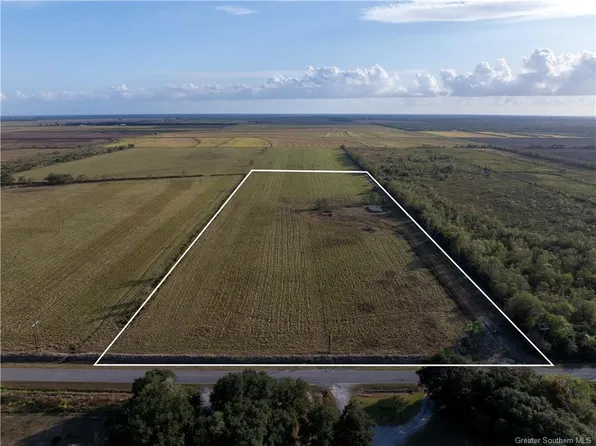35507 Cypress Point Rd, Gueydan, LA 70542