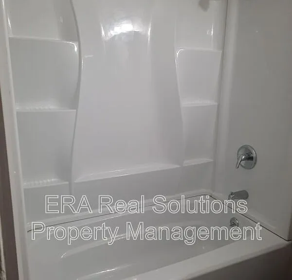 2001 Heritage Dr #5 — Photo 10