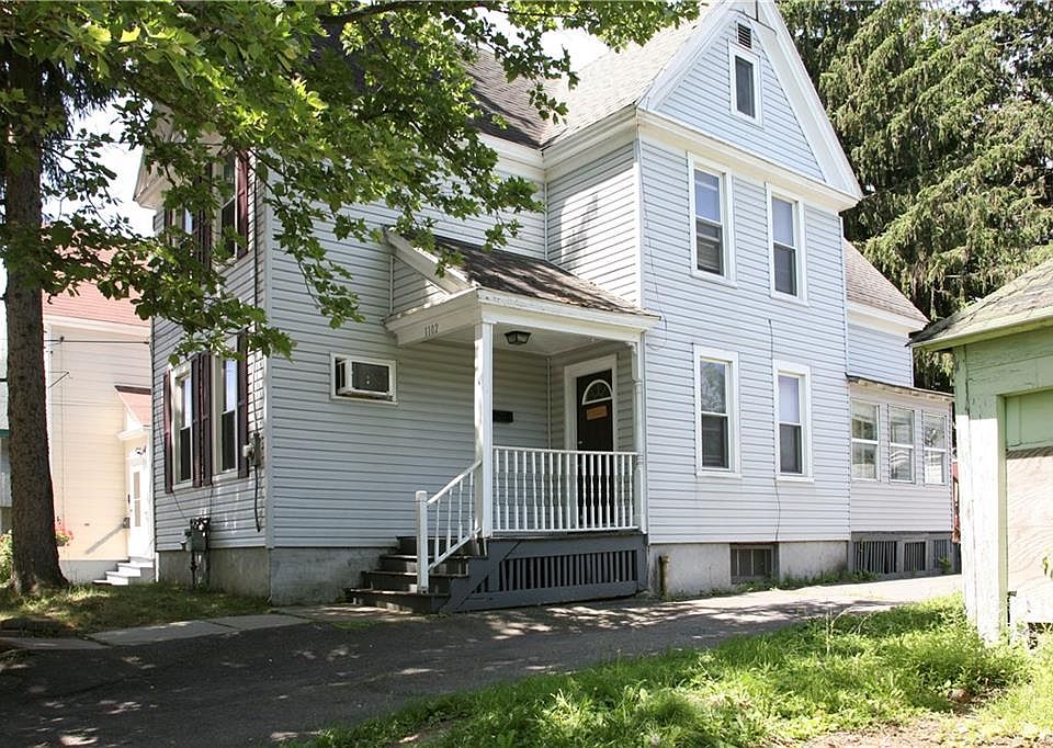 2nd image of 1102 Addison St