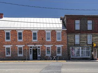 110 N Massanutten St, Strasburg, VA 22657