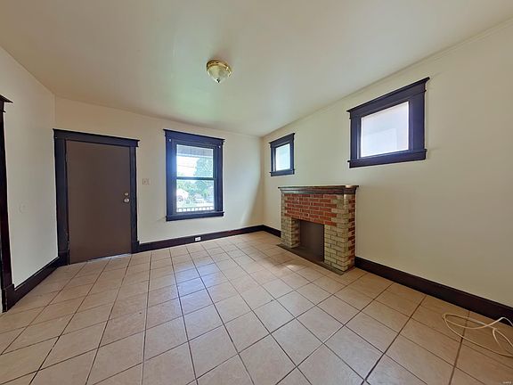 2nd image of 2022 McLaran Ave