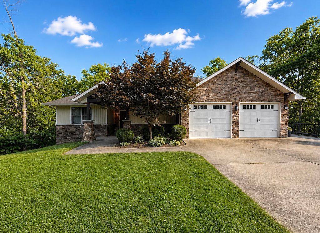 1504 Glendale Ct - Property Image