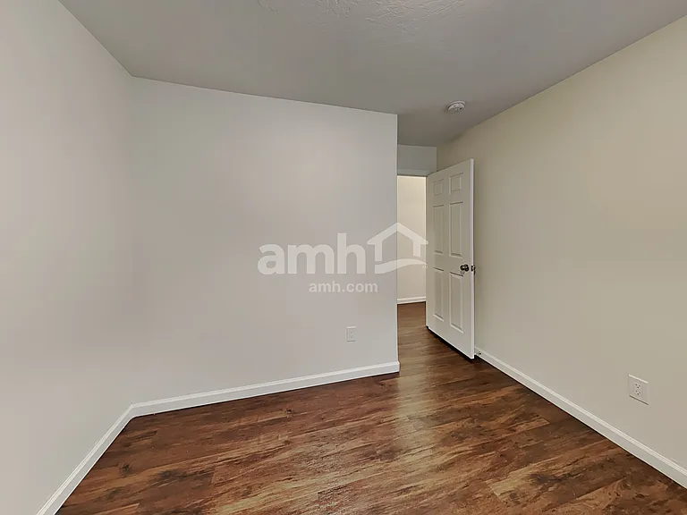 2107 E Catclaw St — Photo 17