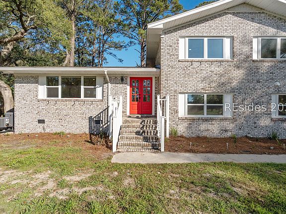3rd image of 656 Broad River Blvd