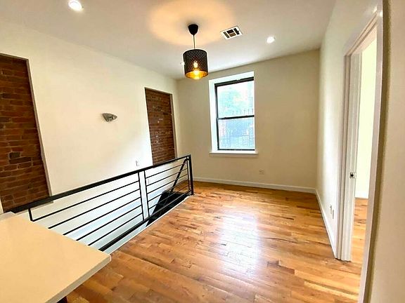 2nd image of 591 Franklin Ave #1C